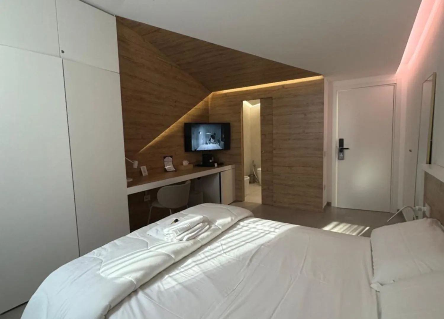 Bed & Breakfast Space Tower Rooms Neapel