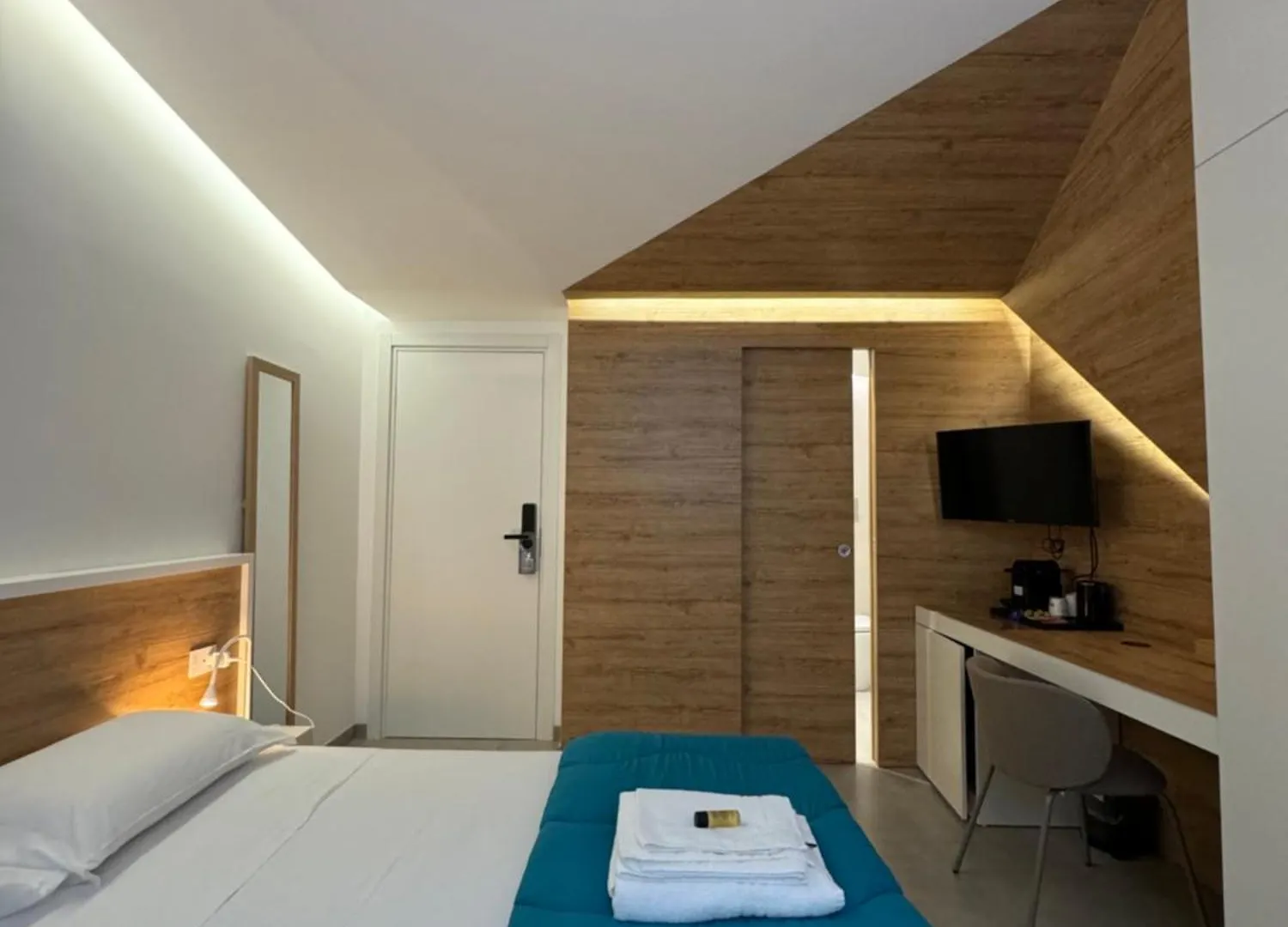 Bed & Breakfast Space Tower Rooms Neapel