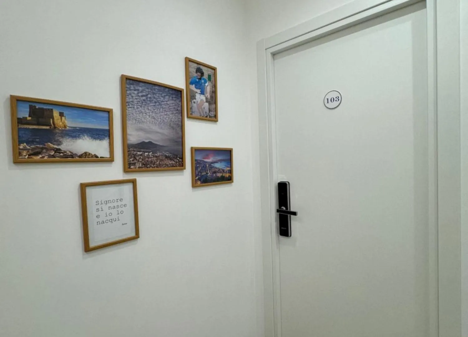 Bed & Breakfast Space Tower Rooms Neapel Italien