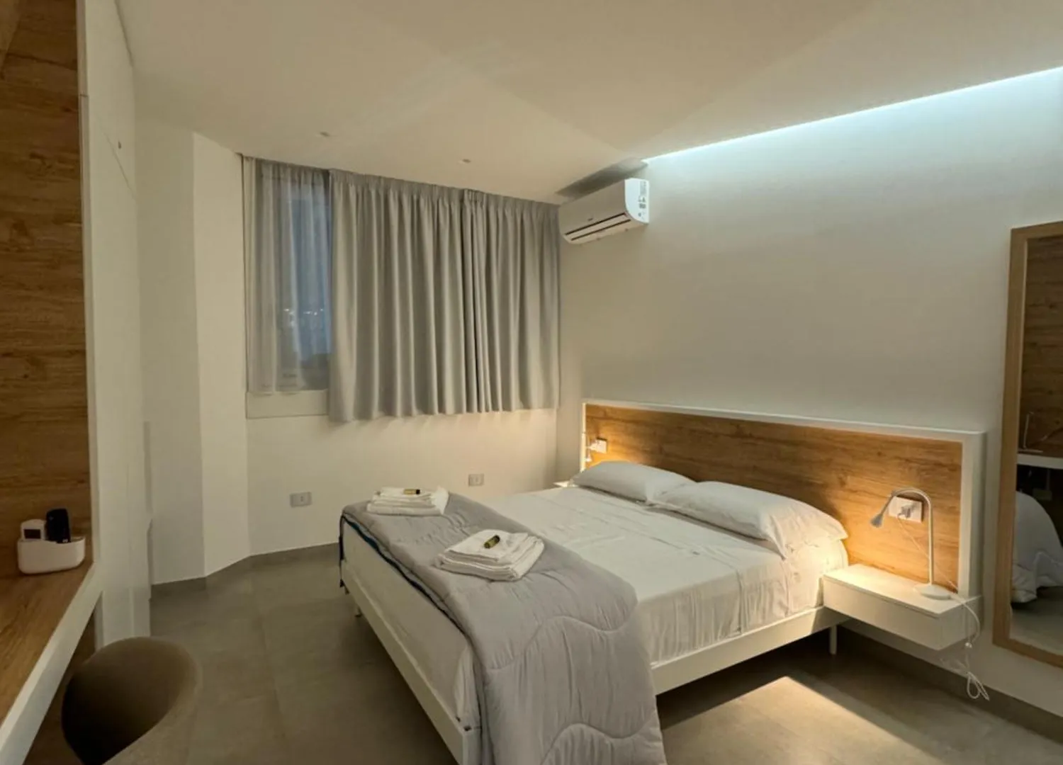 Space Tower Rooms Neapel Italien